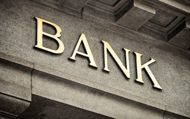 Як працюватимуть банки на великодні та травневі свята?